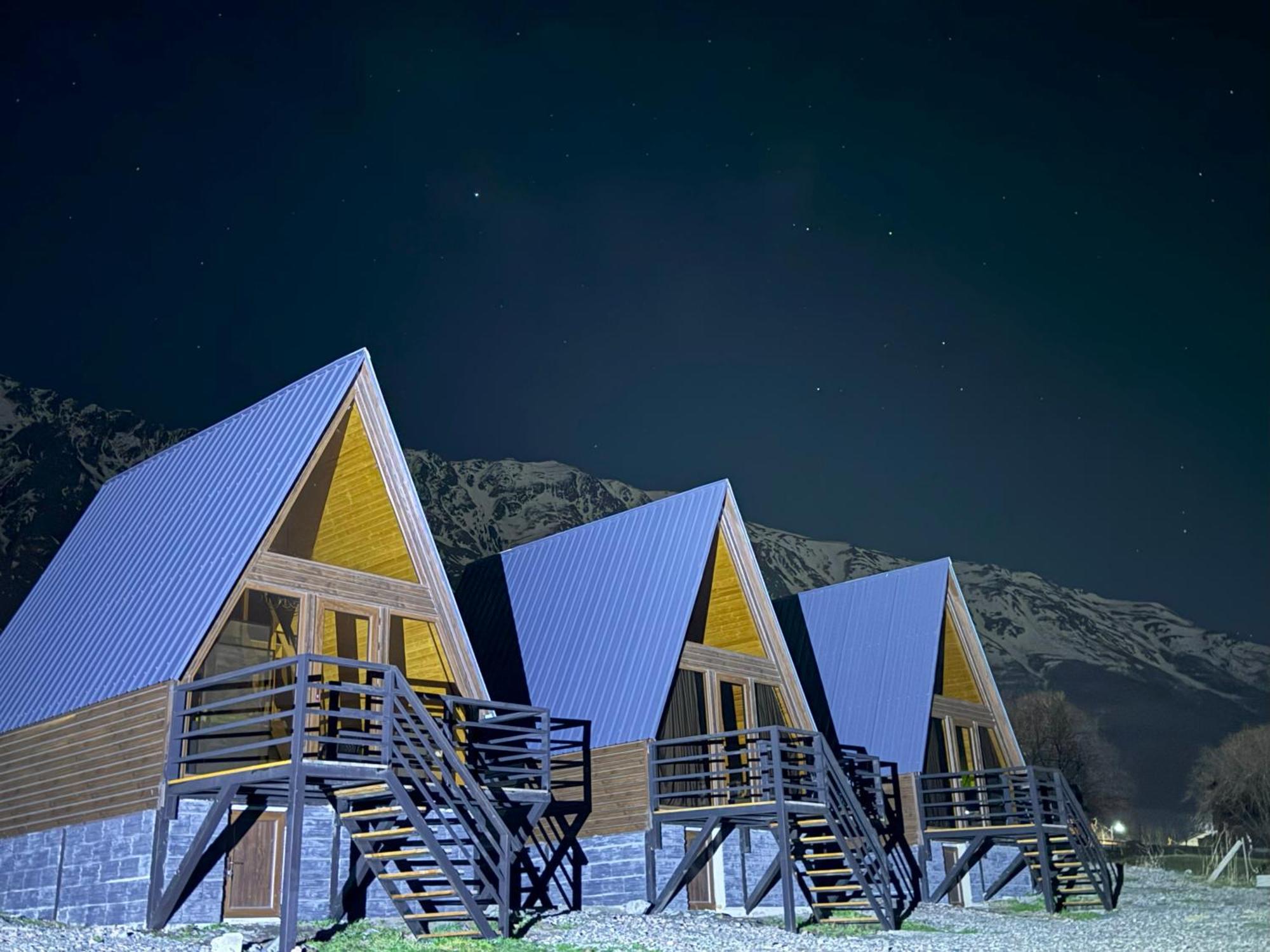 Cottages Dila Kazbegi Exterior photo