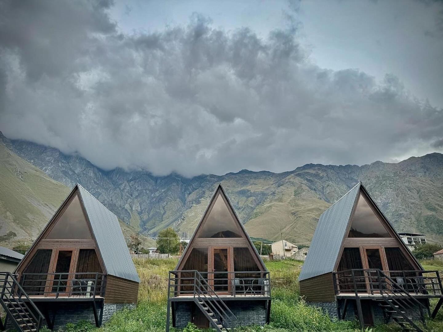 Cottages Dila Kazbegi Exterior photo